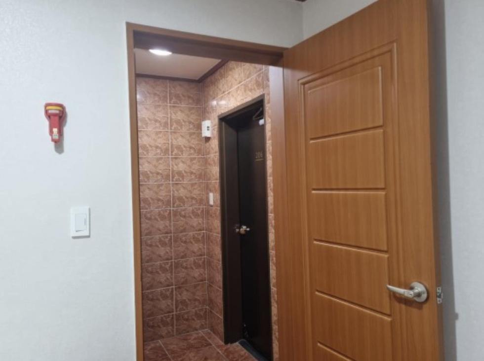 Oreum Motel Чечжу Екстер'єр фото